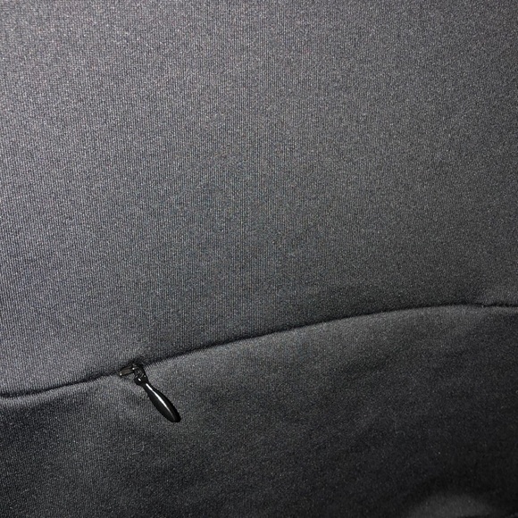 Zip up - Picture 4 of 5